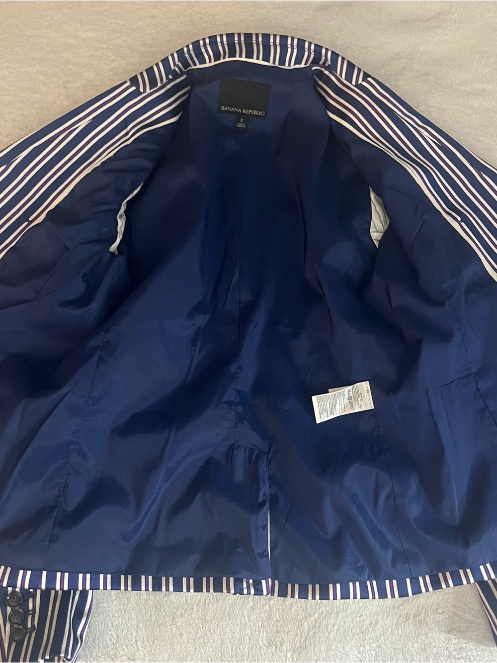Banana Republic Women’s Navy Red White Striped Double-Breasted Satin Blazer Sz 2 - Picture 10 of 10